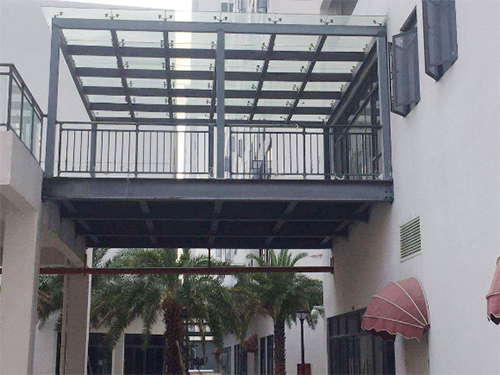 钢结构人行天桥施工