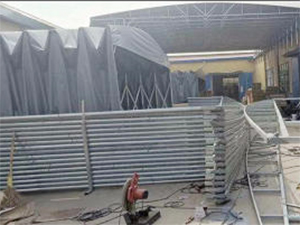 推拉雨棚制作现场